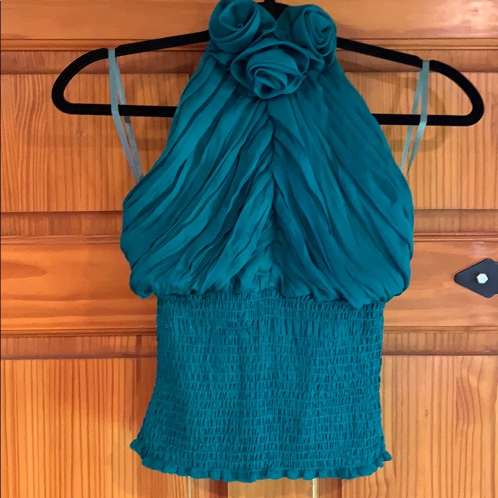 Teal floral neckline blouse!